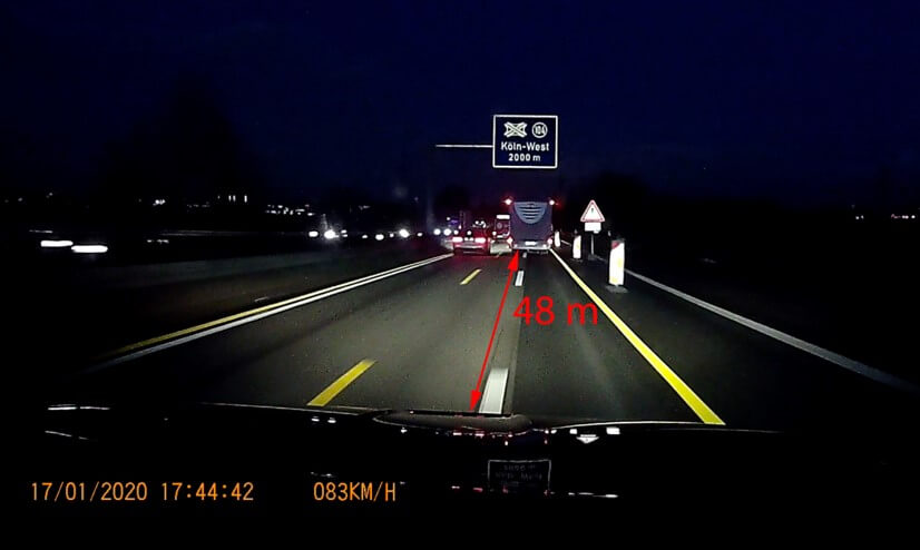 Image 1: Measuring distances in a typical automotive camera scenario