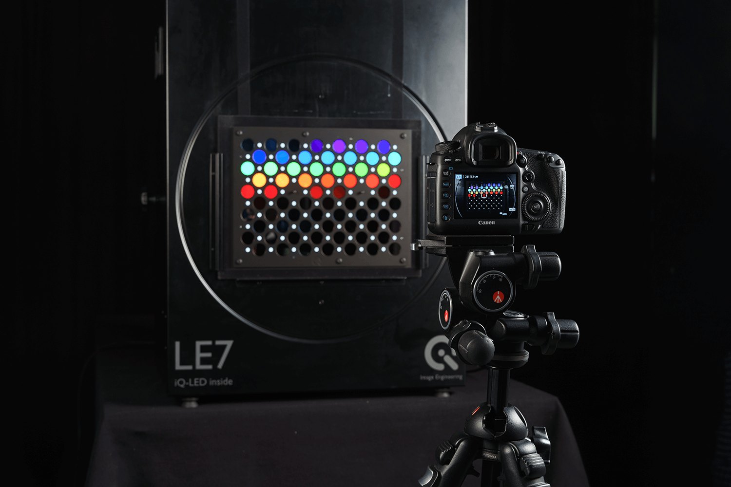 LE7 with the camSPECS plate