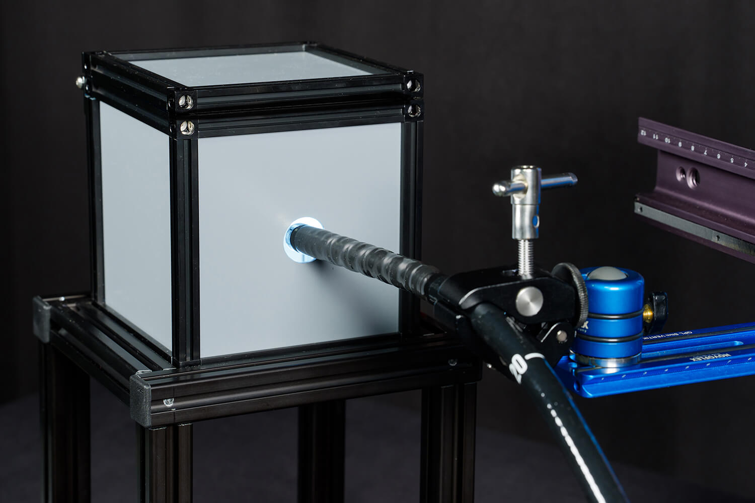 Endoscopic test setup with the iQ-FoV Box XS